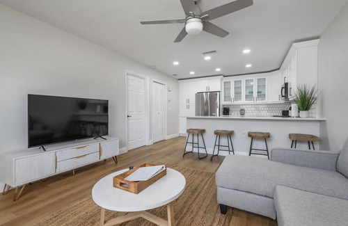 Apollo Beach Condo | 1053 Apollo Beach Blvd, Unit 2