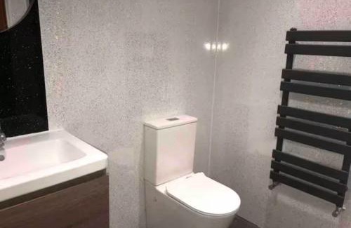 Sketty House | 106 Brynmill - Room 1 - Sea views
