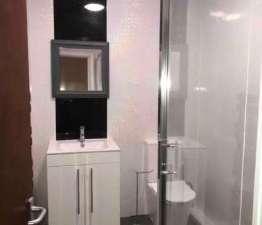 Sketty House | 106 Brynmill - Room 6 - Sea views