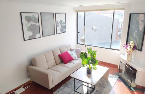 Navarra Apartment | 106 Lujoso Apartaestudio Santa Bibiana Norte Bogota