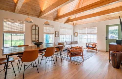 Fairhope House | 108 the Church St Collection with Pool