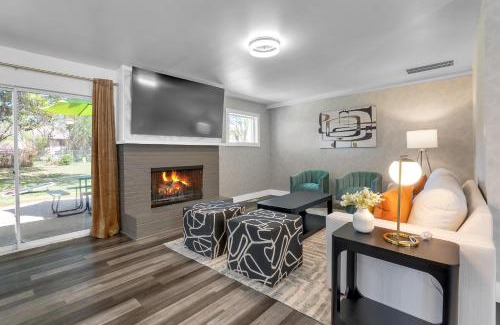 Tulsa House | 10min to EXPO - Family-Friendly with Office & Playroom