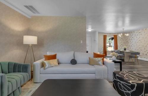 Tulsa House | 10min to EXPO - Family-Friendly with Office & Playroom