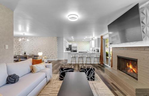 Tulsa House | 10min to EXPO - Family-Friendly with Office & Playroom