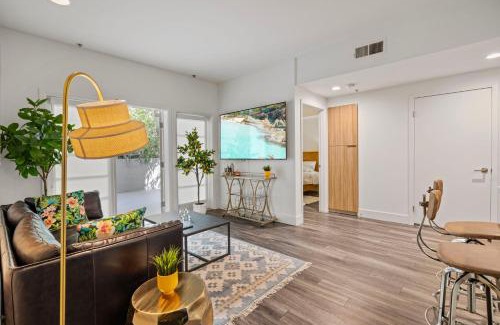 Downtown Apartment | 11 Best Walk location of SM