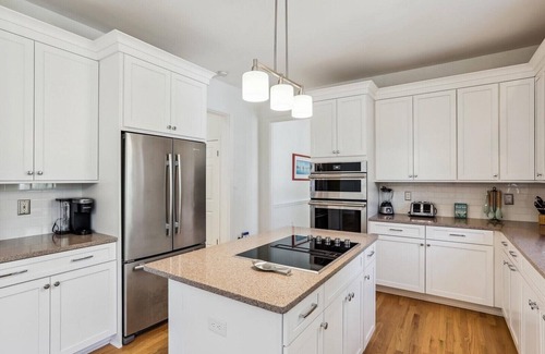 North Forest Beach House | 11 Bittern ~ Ideal Location! Close to Beach, Shops & Restaurants! Private Pool!