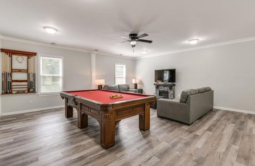 Petersburg House | 11 Mi to Fort Lee 30-Acre Retreat with Scenic Views