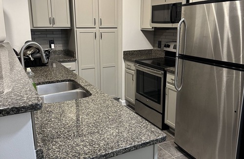 West End Apartment | 11 minutes to DCA! Lovely 1bed Modern Apt w/Amenities!