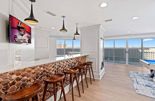 West End Apartment | 11 minutes to DCA! Lovely 1bed Modern Apt w/Amenities!