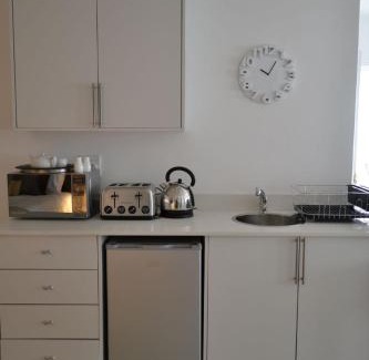 Woodmead House | 11 Woodmead Suites