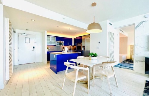 Central Beach Apartment | 1106-Beachfront-Gym-Downtown-Main strip-Oceanview-Pool-Stunning views