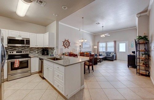 Safe Harbor Apartment | 111 m² Apartment ∙ 2 bedrooms ∙ 8 guests