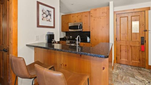 Stowe Area Resort | 1124A One Bedroom The Pines By Stowe Mountain Rentals