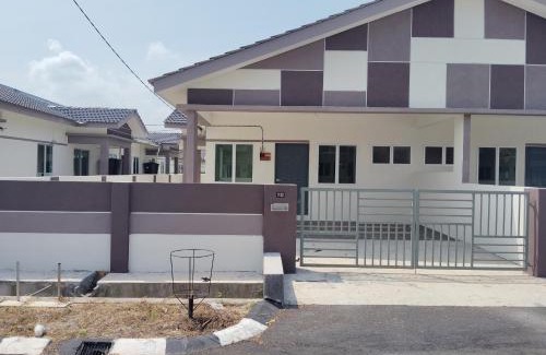 Manjung House | 1132 D' KHASIEH Homestay