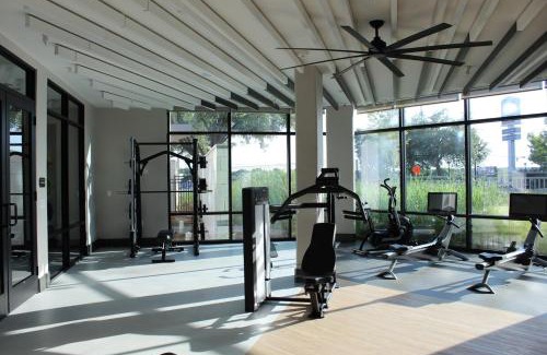 North Burnet Apartment | 12 Min to Downtown with Pool, Balcony and Free Parking
