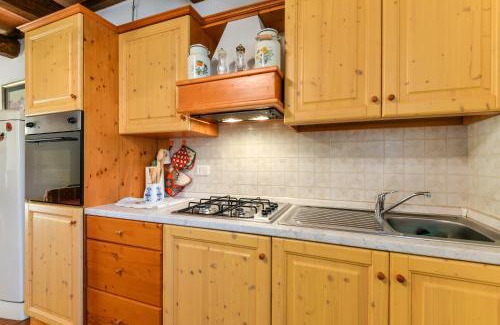 Castel del Piano Apartment | 12 - Primavera ed estate - sul MONTE AMIATA - family apartment - wifi privata - riscaldamento