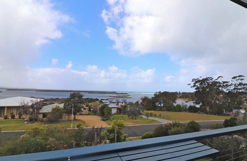 Mallacoota House | 12 Raheen Drive, Mallacoota