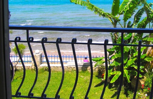 Psarou House | 12 Seafront Studios-Amazing Seaview- 24 to 36 pers