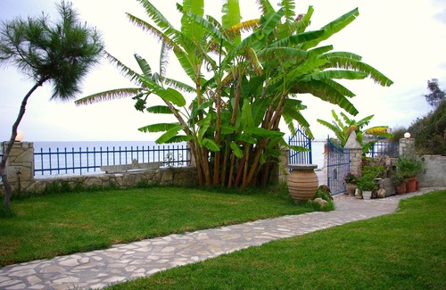 Psarou House | 12 Seafront Studios-Amazing Seaview- 24 to 36 pers