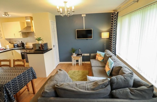 Mundesley Cottage | 12 The Dell
