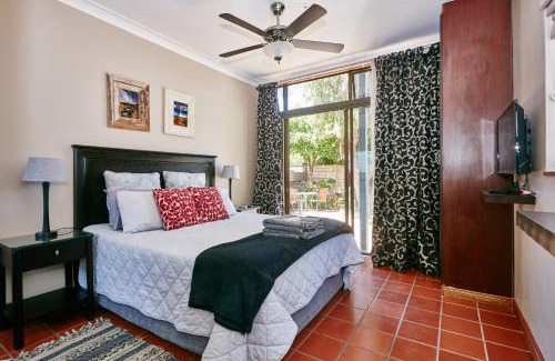 Queenswood Apartment | 1202 on Cowgill