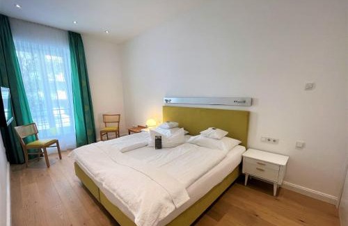 Mitte Apartment | 120qm Deluxe Apartment Suites Christina im Stil Design Hotel Vosteen Nähe der Kaiserburg