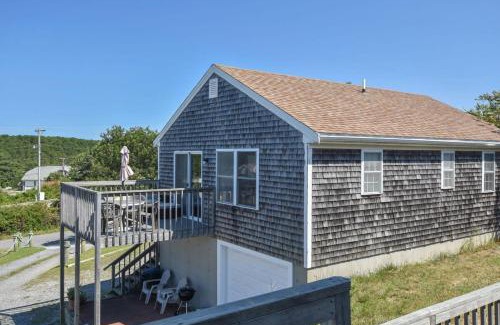 North Truro House | 12217 - Beautiful Views of Cape Cod Bay Access to Private Beach Easy Access to P-Town