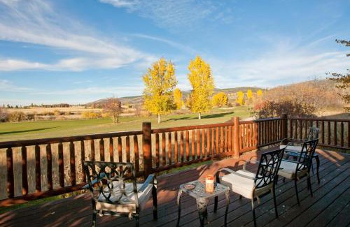 Victor House | 13 Blackfoot Trail