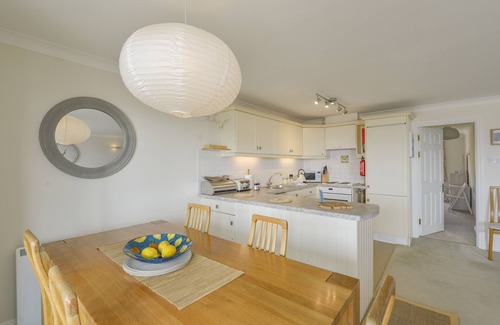 Bigbury-on-Sea Cottage | 13 BURGH ISLAND CAUSEWAY, family friendly in Bigbury-On-Sea