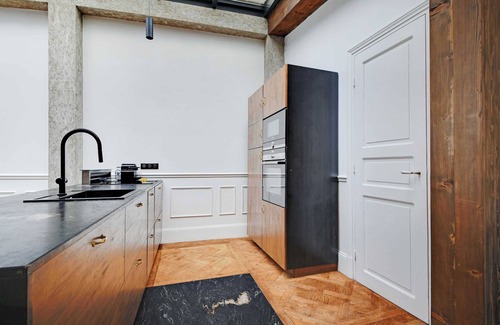 Latin Apartment | 130m2 Le Latin-St Jacques: Where Parisian Style Meets Generous Space
