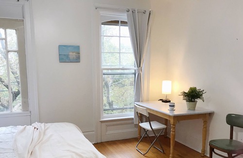 Eastside Apartment | 1326-Newly Renovated 4 BDRM Apt near SU&Downtown