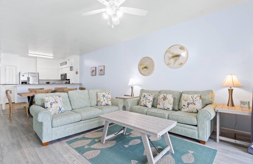 Panama City Beach Resort | 1328 Pool & Beach views, w/2 parking passes, lagoon-style pool sleeps up to 10