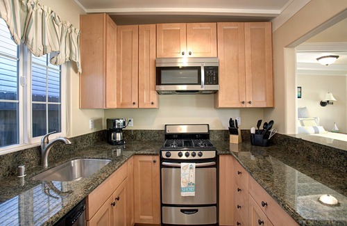 Townsite Apartment | 134 S Pacific St Unit B Across from beach