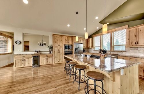 Mountain View Estates House | 1376MD MNT Contemporary come play in the mountains fall discounts in place