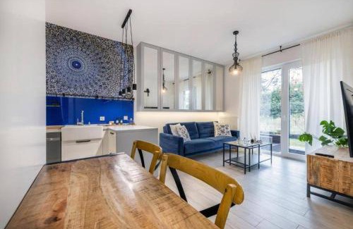 Lodz Apartment | 14 Apartament Ptak Szpital Kopernika Szpital Matki Polki Mandoria Orientarium Atlas Arena Plac Zabaw - Zamojska 20a m14 Parking bezpłatny