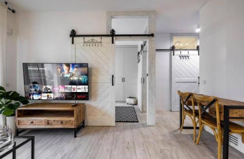 Lodz Apartment | 14 Apartament Ptak Szpital Kopernika Szpital Matki Polki Mandoria Orientarium Atlas Arena Plac Zabaw - Zamojska 20a m14 Parking bezpłatny