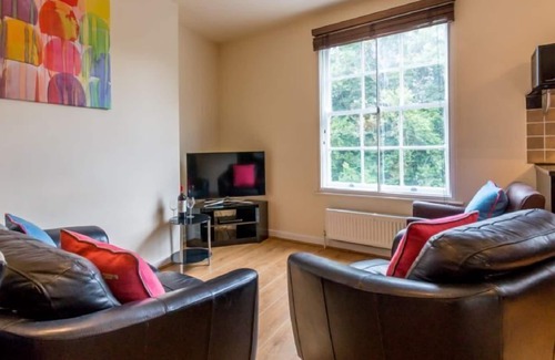 Bootham Apartment | 14 Bootham Court - a bootham court that sleeps 4 guests in 2 bedrooms