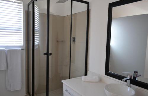 Klerksdorp House | 14 Kiaat Suites