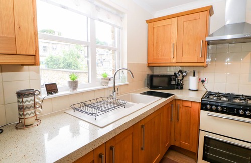 Rothbury Cottage | 14 THE MALTINGS, pet friendly, with a garden in Rothbury
