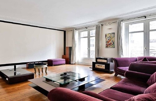 Faubourg-du-Roule Apartment | 140M2 STUNNING MASTERPIECE ON CHAMPS ELYSÉES ETOILE-WE TREAT YOU IN STYLE!