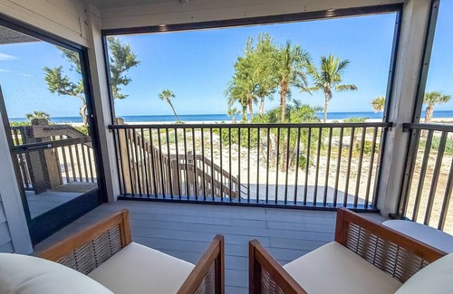 Captiva Cottage | 1411 Beach Cottage- Luxury Beach Cottage On Captiva!