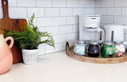 Conshohocken Apartment | 1490 ft² Space 2 Bed 2 Bath Apt/Near Villanova and KOP/5 Beds/Sleeps 10