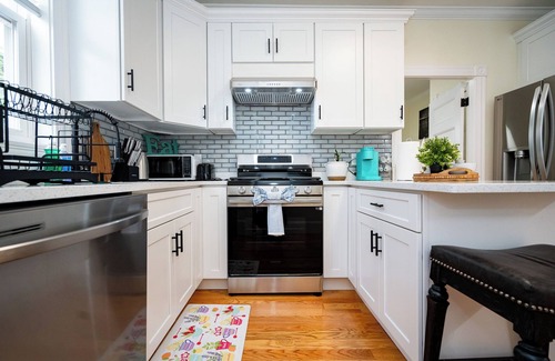 Jones Hill Apartment | 14b-Charming, beautiful 3-bedroom apartment in Boston