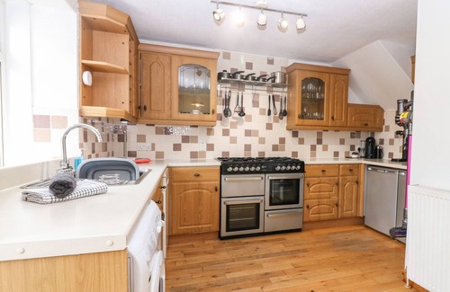 Cruden Bay Cottage | 15 MAIN STREET, pet friendly, character holiday cottage in Cruden Bay