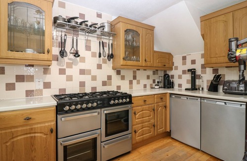 Cruden Bay Cottage | 15 MAIN STREET, pet friendly, character holiday cottage in Cruden Bay