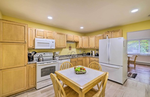 Tobyhanna Cottage | 15 Mi to Skiing: Charming Tobyhanna Cottage!