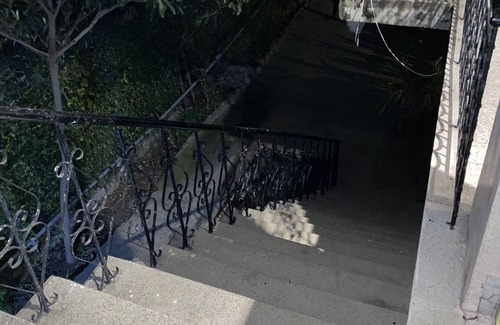 F-8 Sector House | 15 minutes walk to The Centaurus Mall Islamabad. Center heart of city