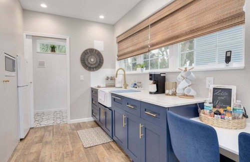 Downtown Dunedin House | 15% OFF THROUGH OCTOBER | Tiny Home w/Pool in Heart of Downtown Dunedin