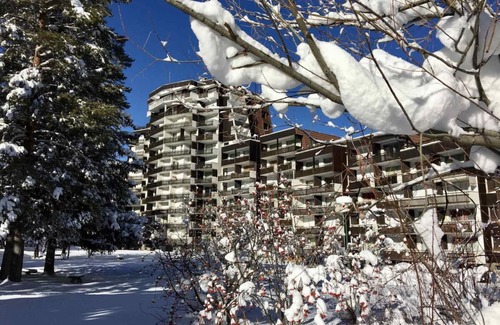 La Salle-les-Alpes Apartment | 150m from ski slopes, 3rd floor, balcony, tv, ski locker, 28m², Serre Chevalier