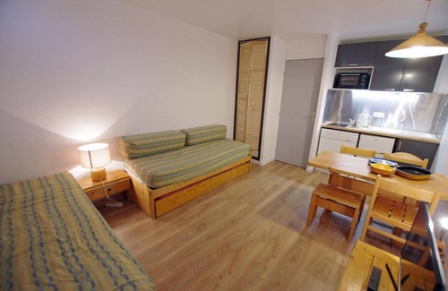 Le Lavachet Apartment | 150m from ski lifts, 3rd floor, balcony, tv, ski locker, 24m², Tignes